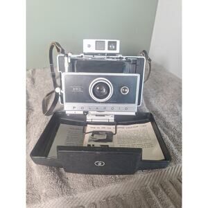 Polaroid Automatic 250 Land Camera w/ Cold Clip 193 Case Vintage - Very Nice